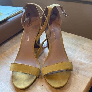 Madden girl mustered bella stacked block heel sandal ankle strap size 6.5